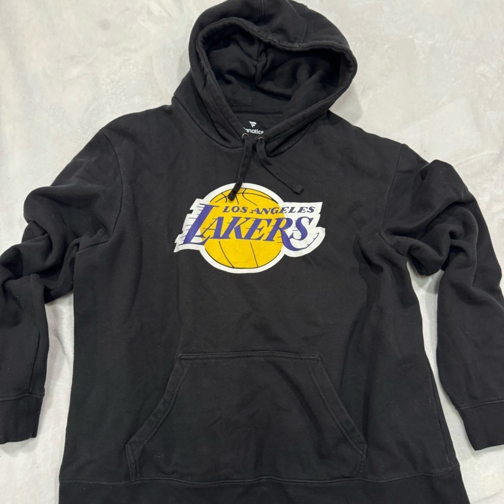 Lakers James 23 Black Hoodie - Picture 6 of 6